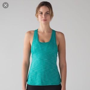 Lululemon 2in 1 Glide to Stride tank